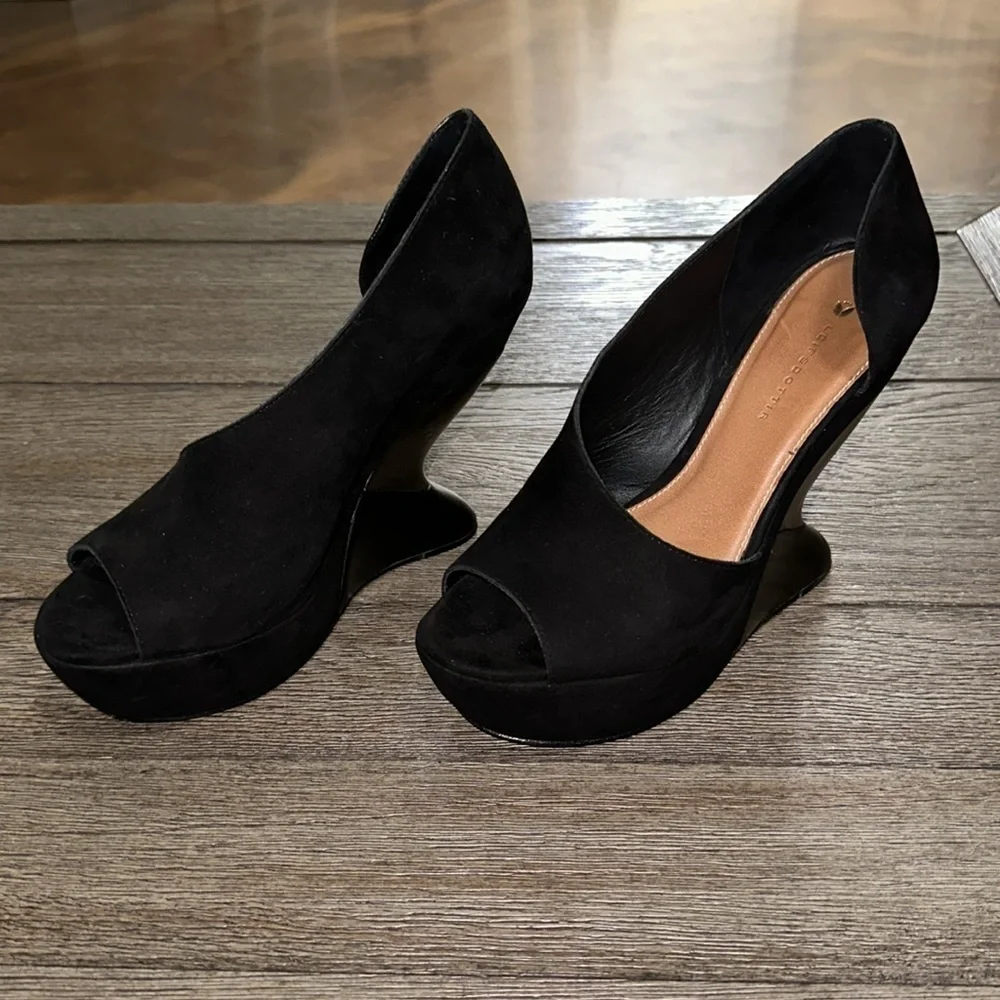 Leifsdottir Katarina Sculptural Inverted Wedge